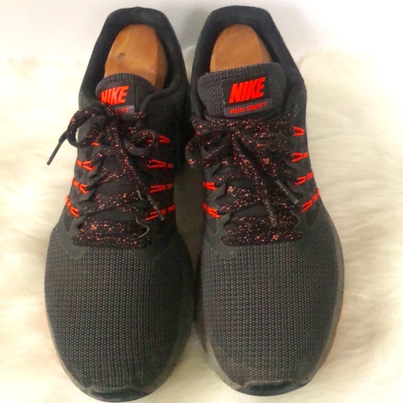 Nike Run Swift Shoes SZ 11 main image 4